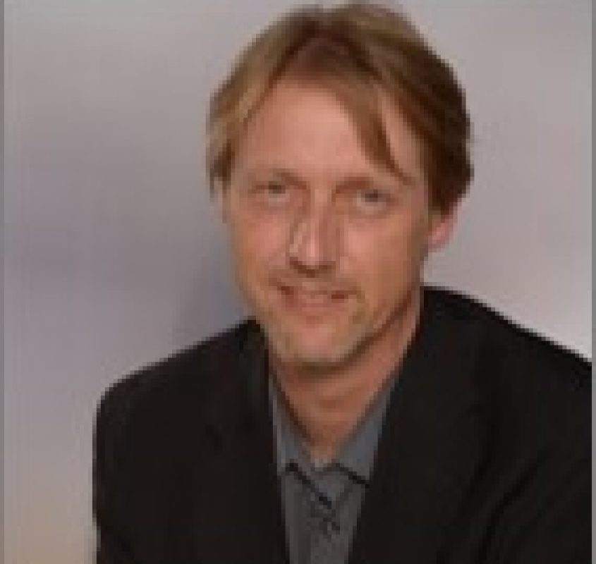 Dr. Ulf Hengstmann